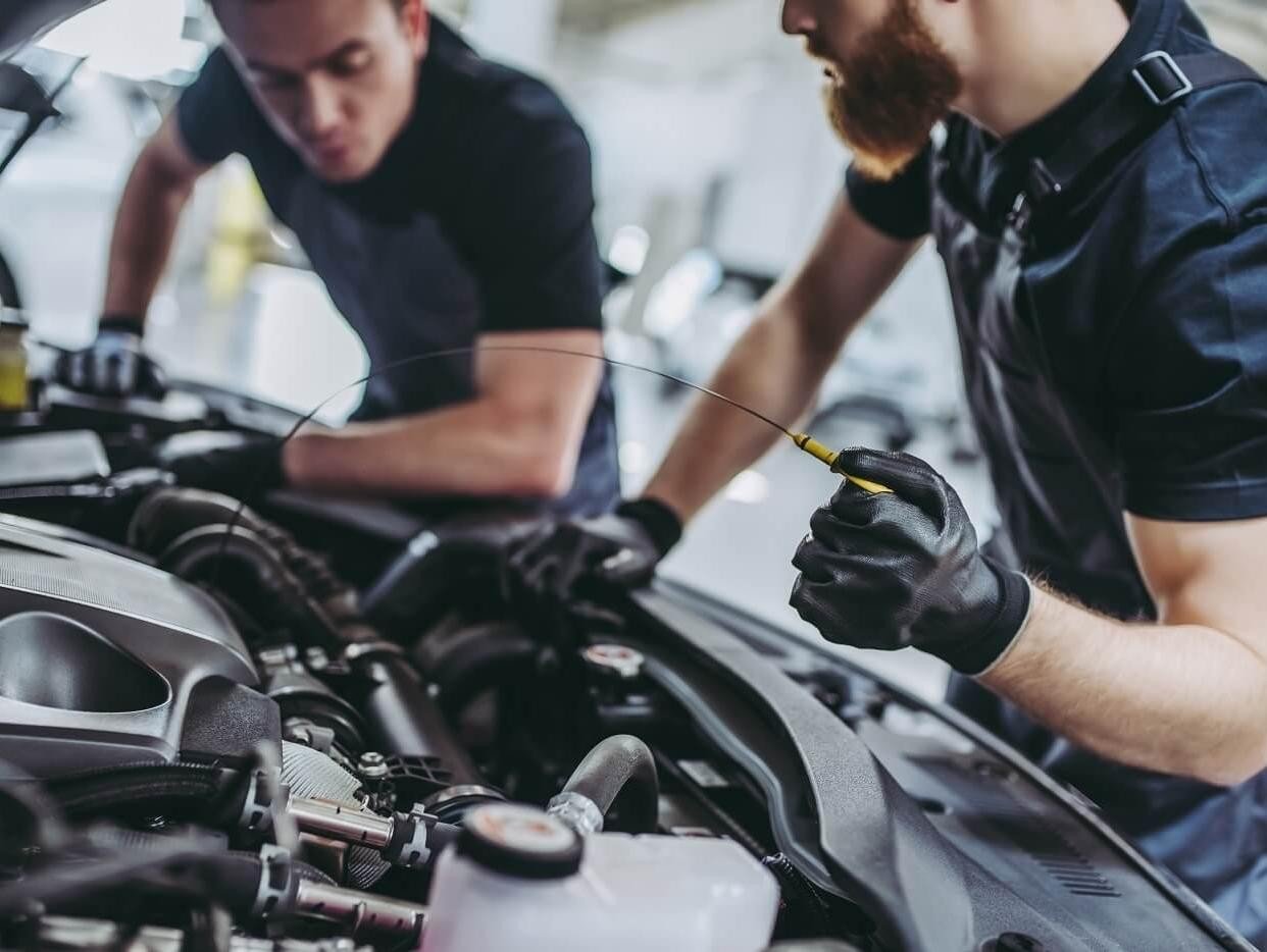 Oil Change Manhattan: Quick and Affordable Options 2024